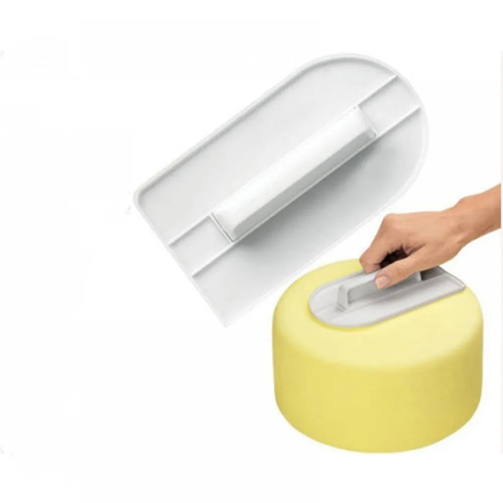 Adjustable Cake Scraper & Fondant Smoother – DIY Baking Tool