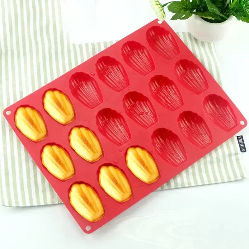 DIY Mini Madeleine Baking Mold – Food-Grade Silicone Shell Pan for Cakes & Cookies