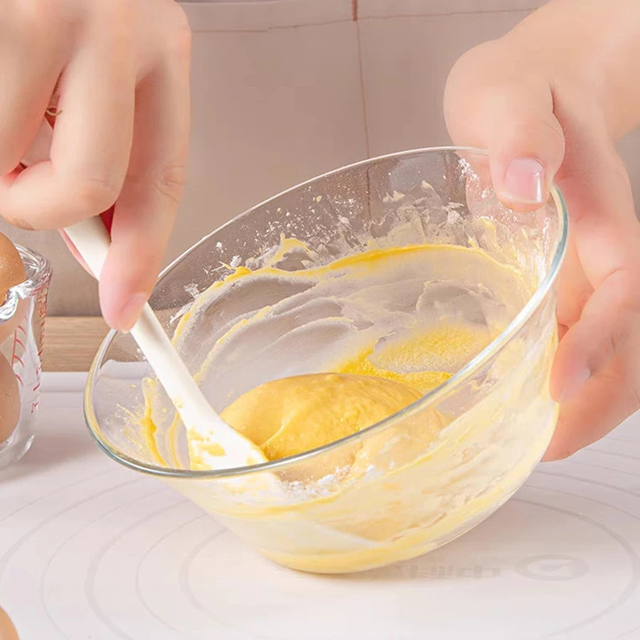 Silicone Baking Tool Set – Spatula, Scraper, Whisk & Oil Brush