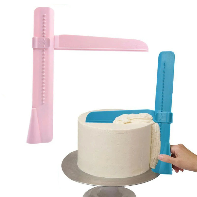 Teeth-Edge Cake Scraper for Fondant & Buttercream